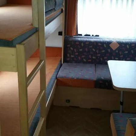 Gemuetlicher Wohnwagen In Der Natur Chalet Alheim