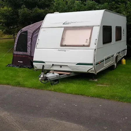 Gemuetlicher Wohnwagen In Der Natur * Alheim